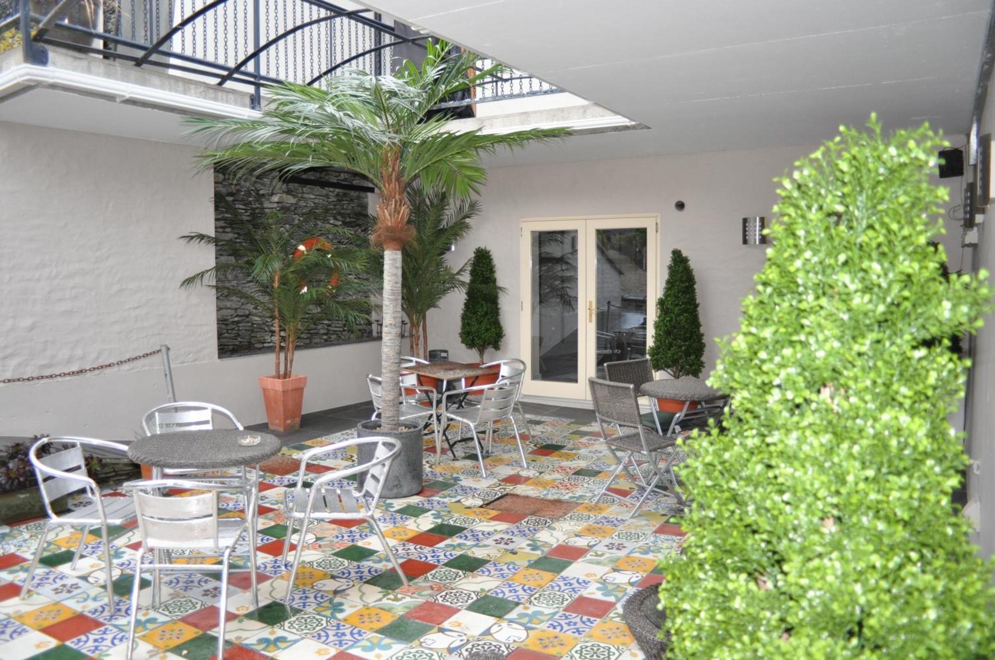 Quinlan & Cooke Boutique Townhouse And Qcs Seafood Restaurant Cahersiveen Exterior foto