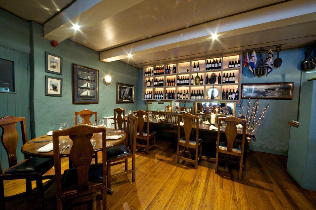 Quinlan & Cooke Boutique Townhouse And Qcs Seafood Restaurant Cahersiveen Exterior foto