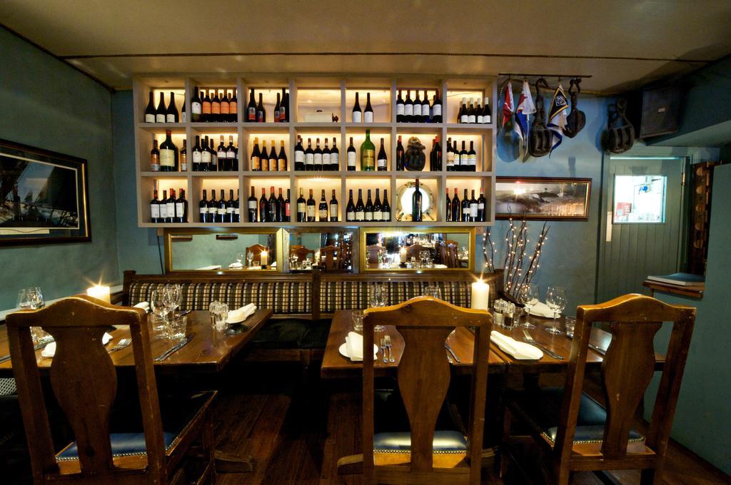 Quinlan & Cooke Boutique Townhouse And Qcs Seafood Restaurant Cahersiveen Exterior foto